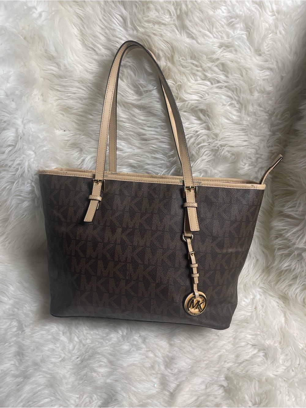 Michael Kors Brown MK Logo Tote with leather Beige Trim& straps - Picture 2 of 13